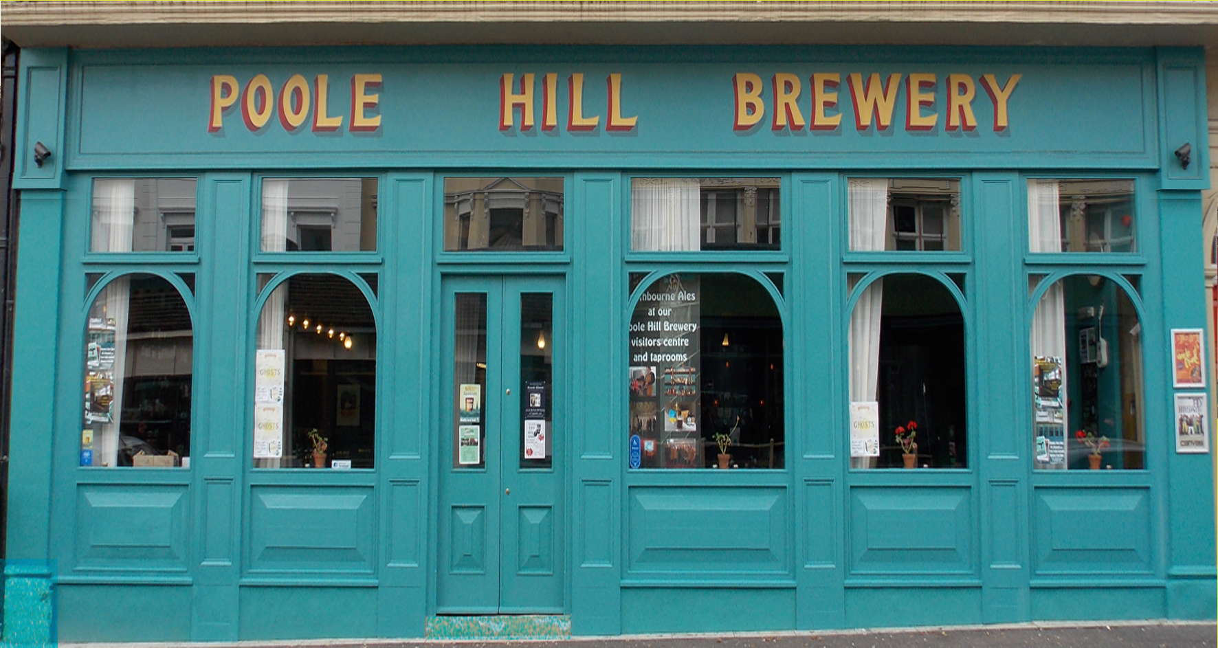 https://poolehillbrewery.com/wp-content/uploads/2019/04/001-Poole-Hill-Brewery-Frontage.jpg